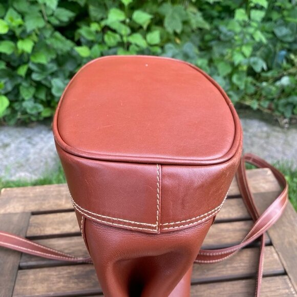 Montbui Difusion Leather Tan Crossbody Purse - Picture 10 of 13